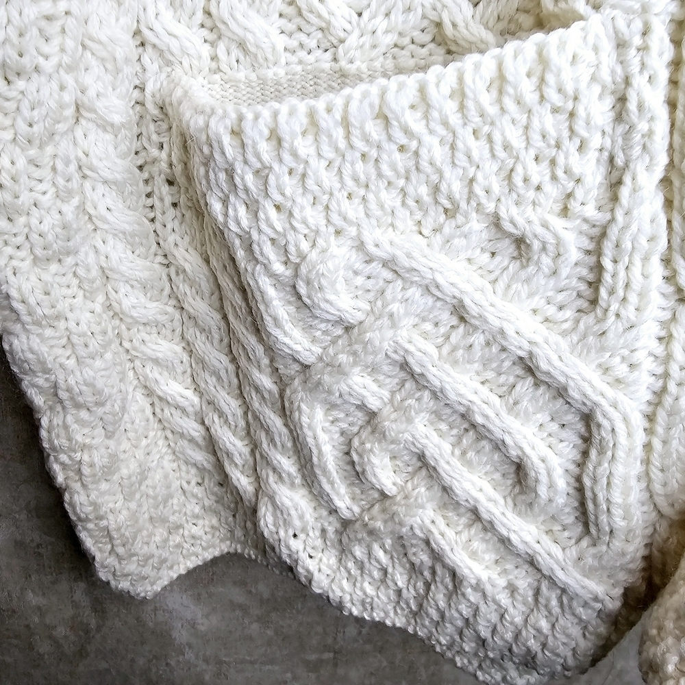 Kilronan Knitwear Ireland  Sweater Vest Wool Cable Knit Fisherman - Picture 5 of 6